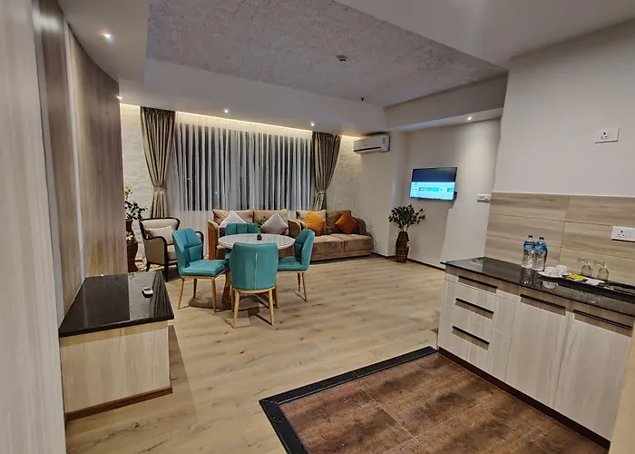 Arushi Boutique 4*